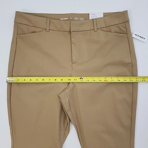 Old Navy Women's Pixie Skinny High-Rise Ankle Pant Tan Never Fade Size 16 - Picture 13 of 14
